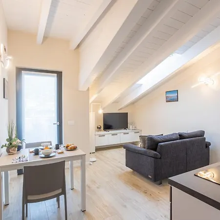 Maison Cecile Apartment Verbania
